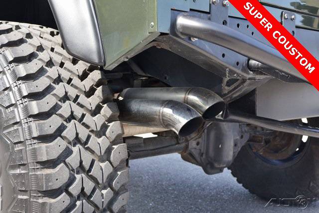 Land-rover-defender-110-1992-8