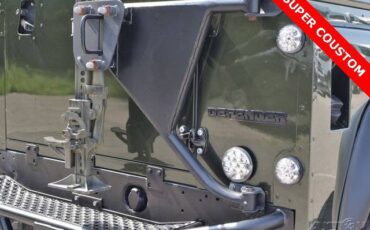 Land-rover-defender-110-1992-9
