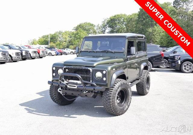 Land-rover-defender-110-1992