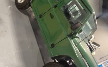 Land-rover-defender-110-1994-green-1