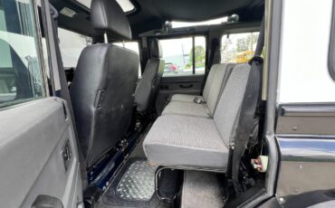 Land-rover-defender-110-diesel-1992-blue-4