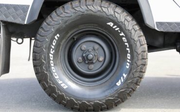 Land-rover-defender-110-diesel-1993-white-15