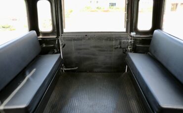 Land-rover-defender-110-diesel-1993-white-3
