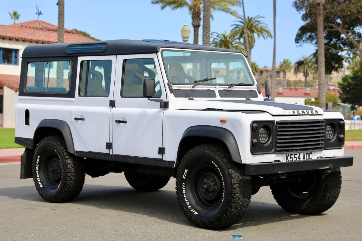 Land-rover-defender-110-diesel-1993-white-6