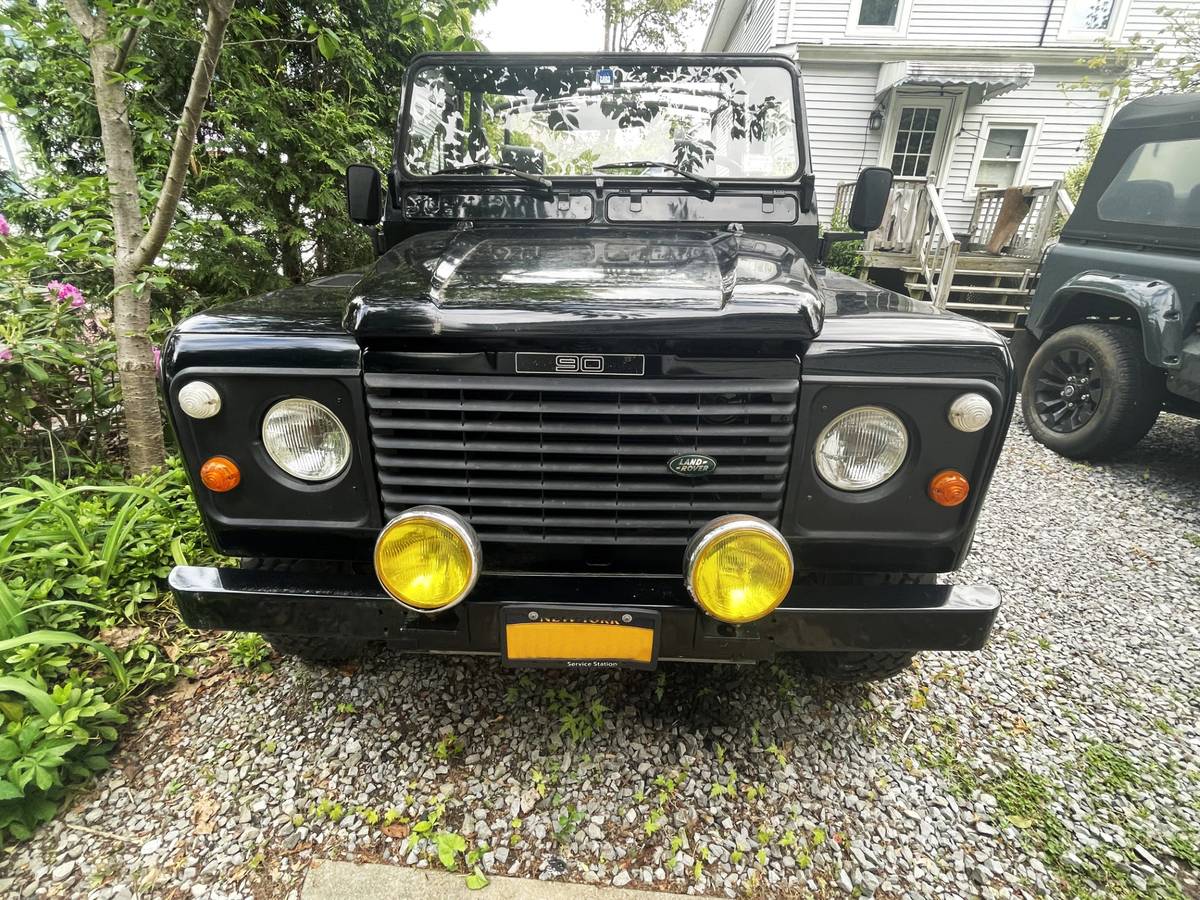 Land-rover-defender-90-1991-black-9