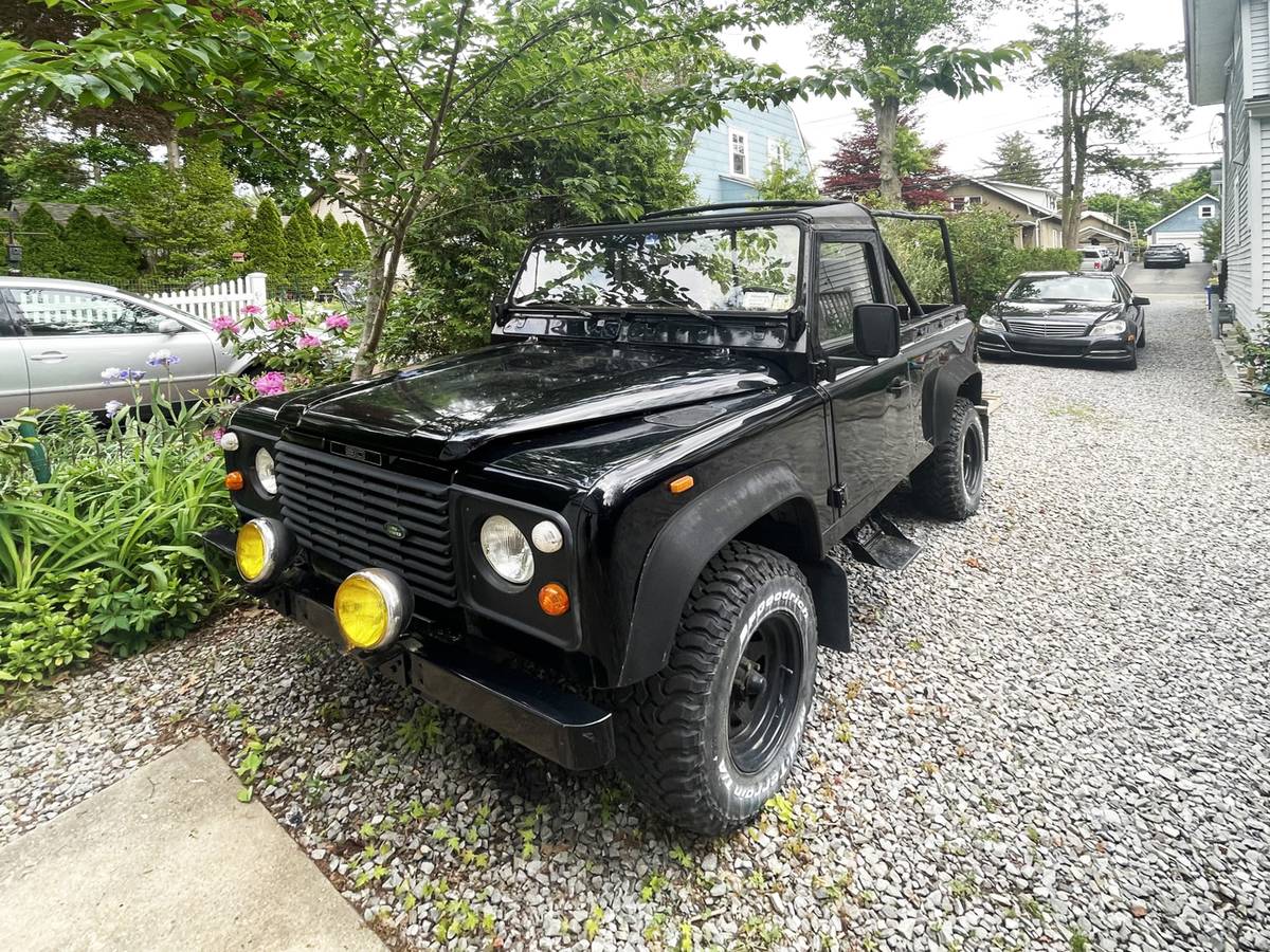 Land-rover-defender-90-1991-black