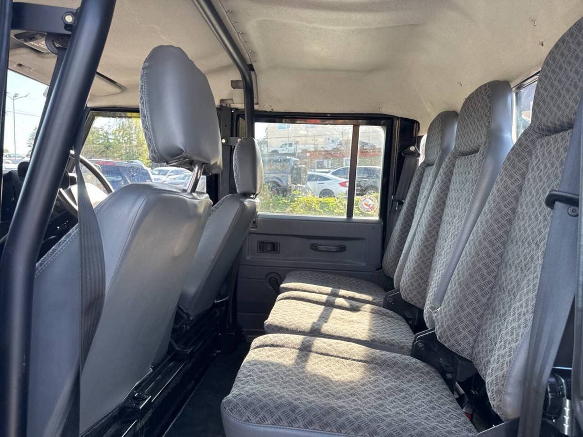 Land-rover-defender-diesel-1995-black-23