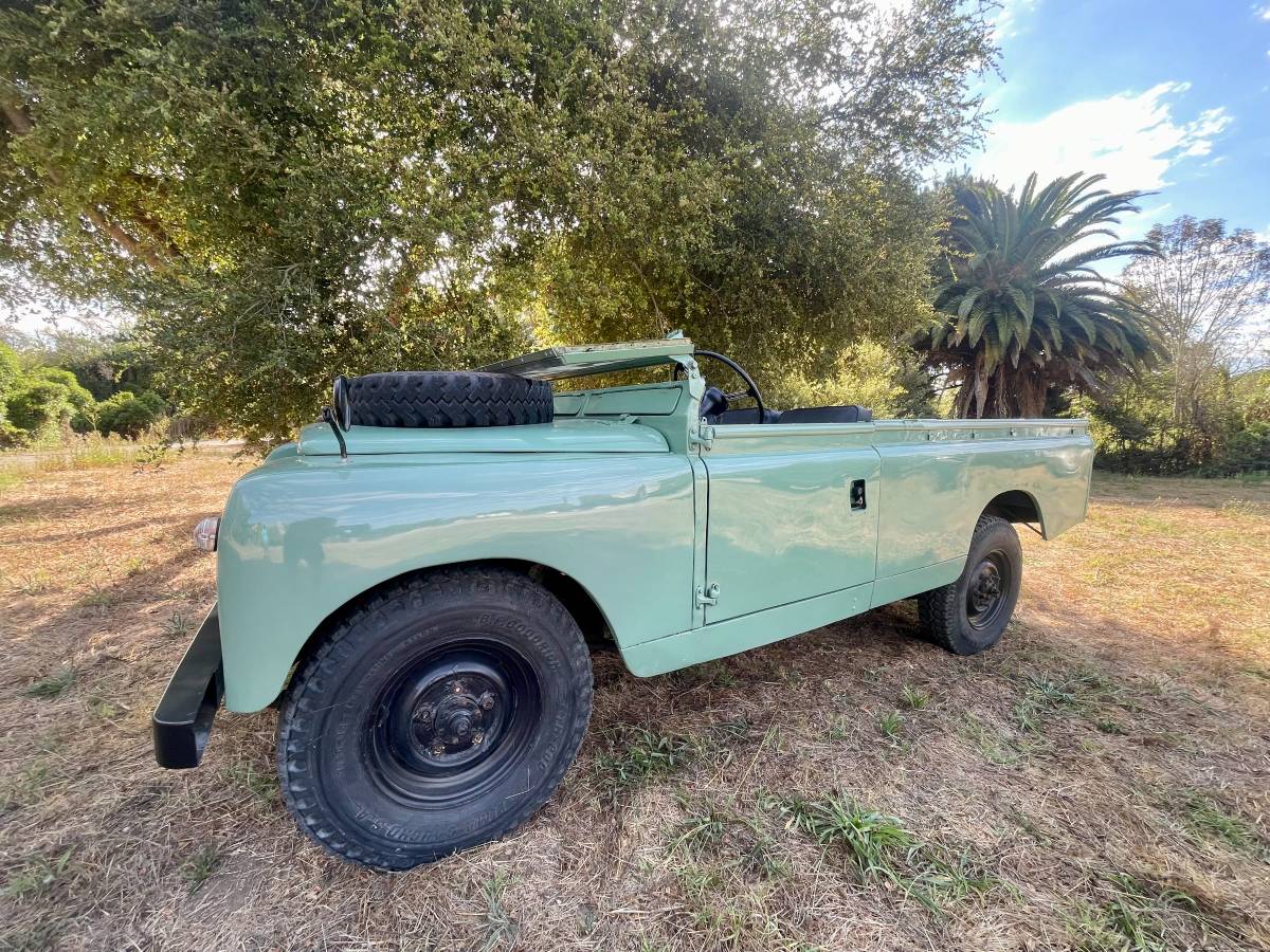 Land-rover-series-2a-109-1964-green-2