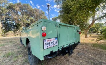 Land-rover-series-2a-109-1964-green-3