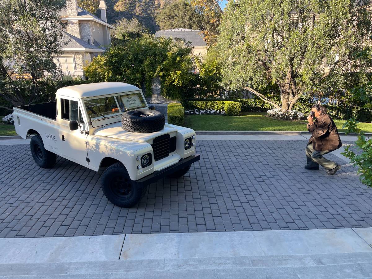 Land-rover-series-3-1972-white-6