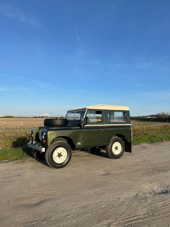 Land-rover-series-3-1973-green-13