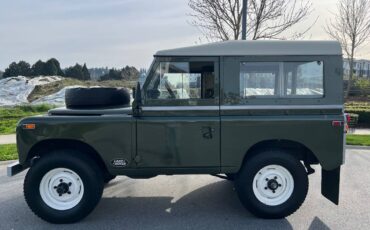 Land-rover-series-3-1973-green-3