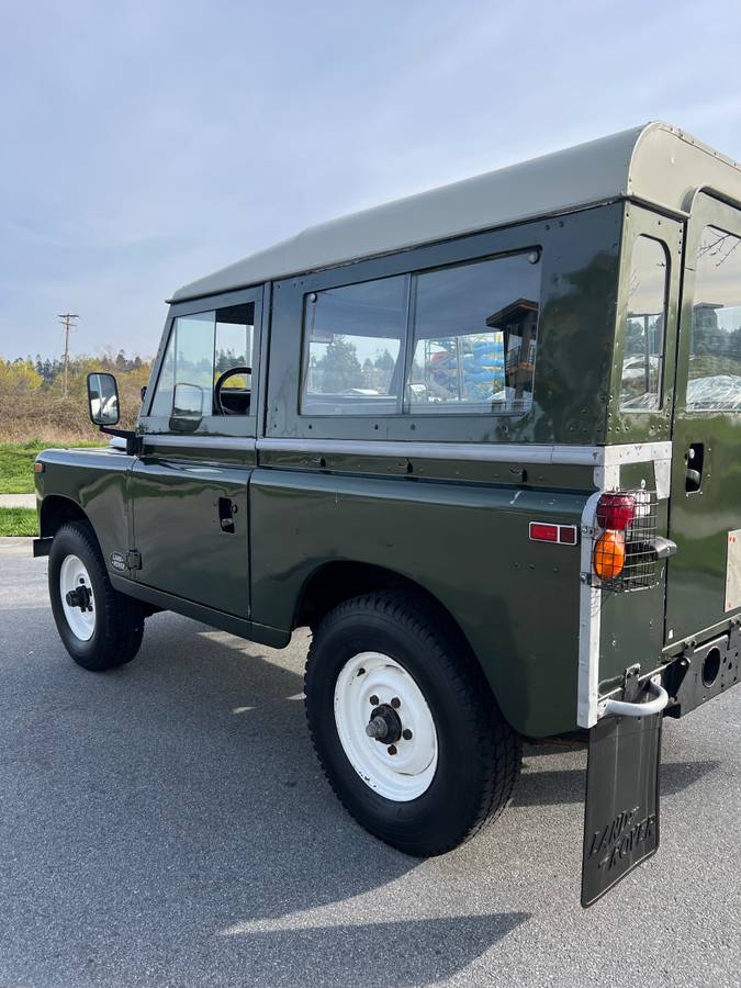 Land-rover-series-3-1973-green-5