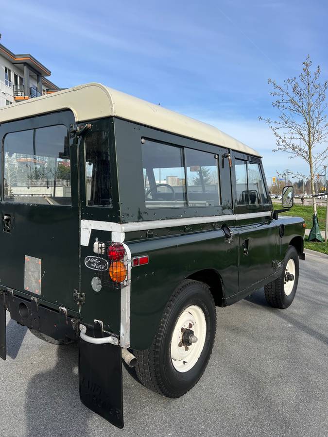 Land-rover-series-3-1973-green-6
