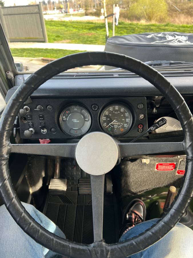 Land-rover-series-3-1973-green-8