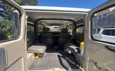 Landcruiser-fj-40-1979-brown-11