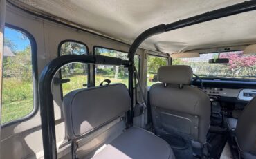 Landcruiser-fj-40-1979-brown-6