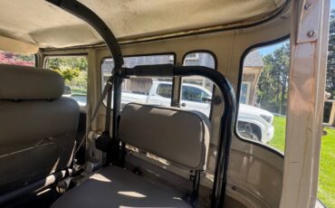 Landcruiser-fj-40-1979-brown-7