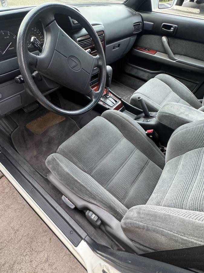 Lexus-es-1991-white-13