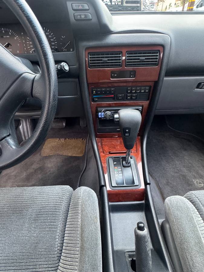 Lexus-es-1991-white-8