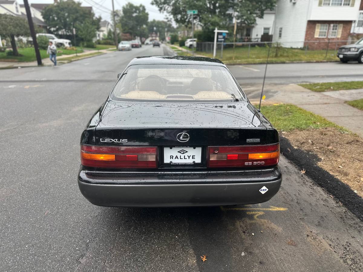 Lexus-es-300-1993-black-4