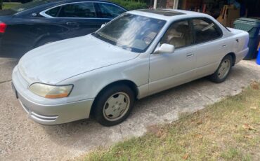 Lexus-es300-1994-white