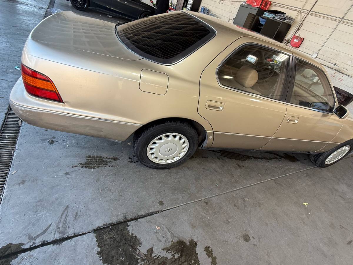 Lexus-ls400-1992-custom-6