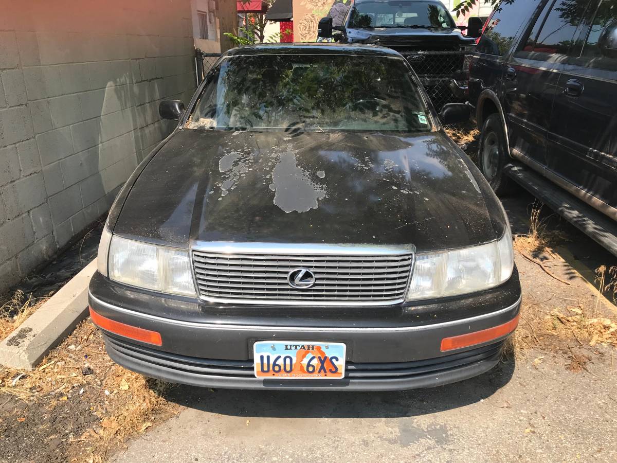 Lexus-ls400-1993-black-2
