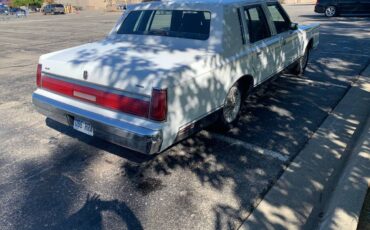 Lincoln-1986-white-5