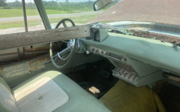 Lincoln-Continental-1957-8