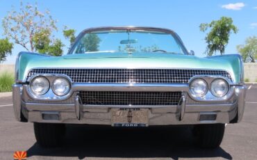 Lincoln-Continental-1961-Convertible-30