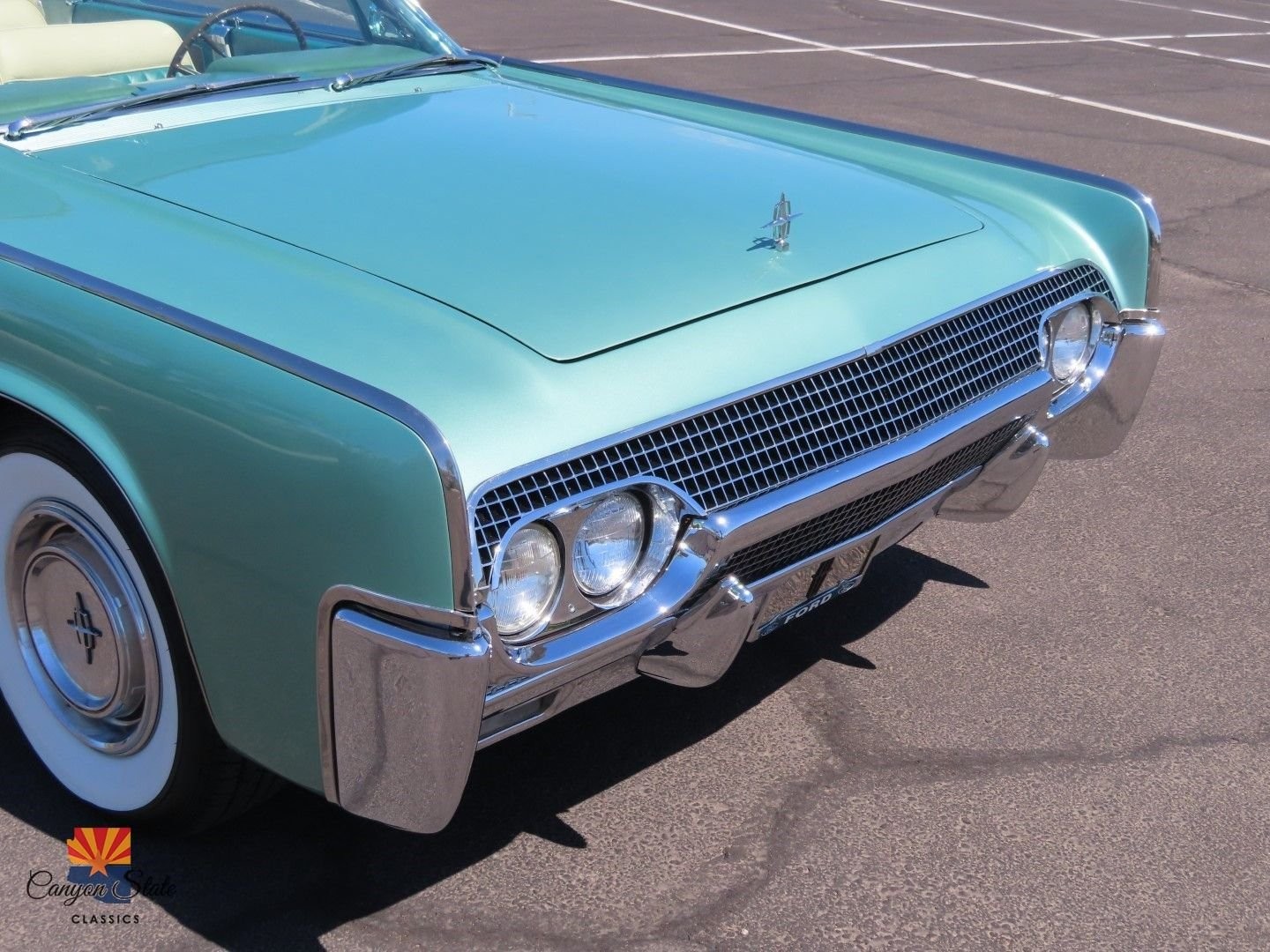 Lincoln-Continental-1961-Convertible-31