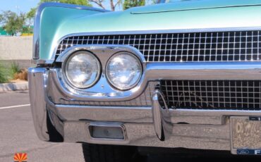 Lincoln-Continental-1961-Convertible-37