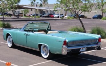Lincoln-Continental-1961-Convertible-8