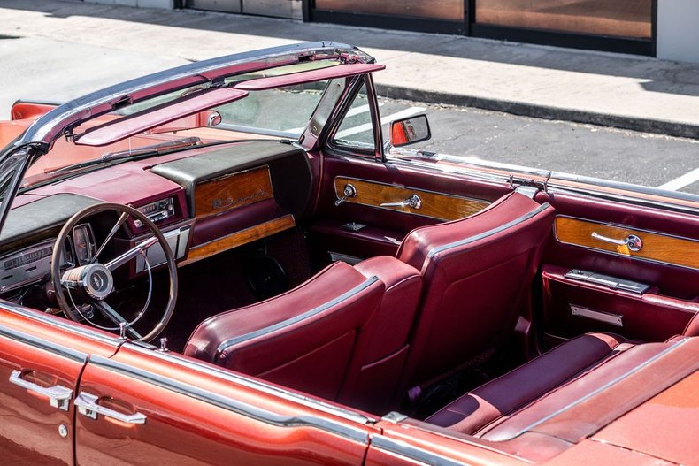 Lincoln-Continental-1962-Copper-Metallic-46