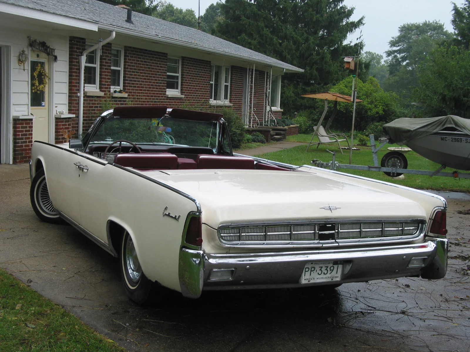 Lincoln-Continental-1963-White-Burgundy-3