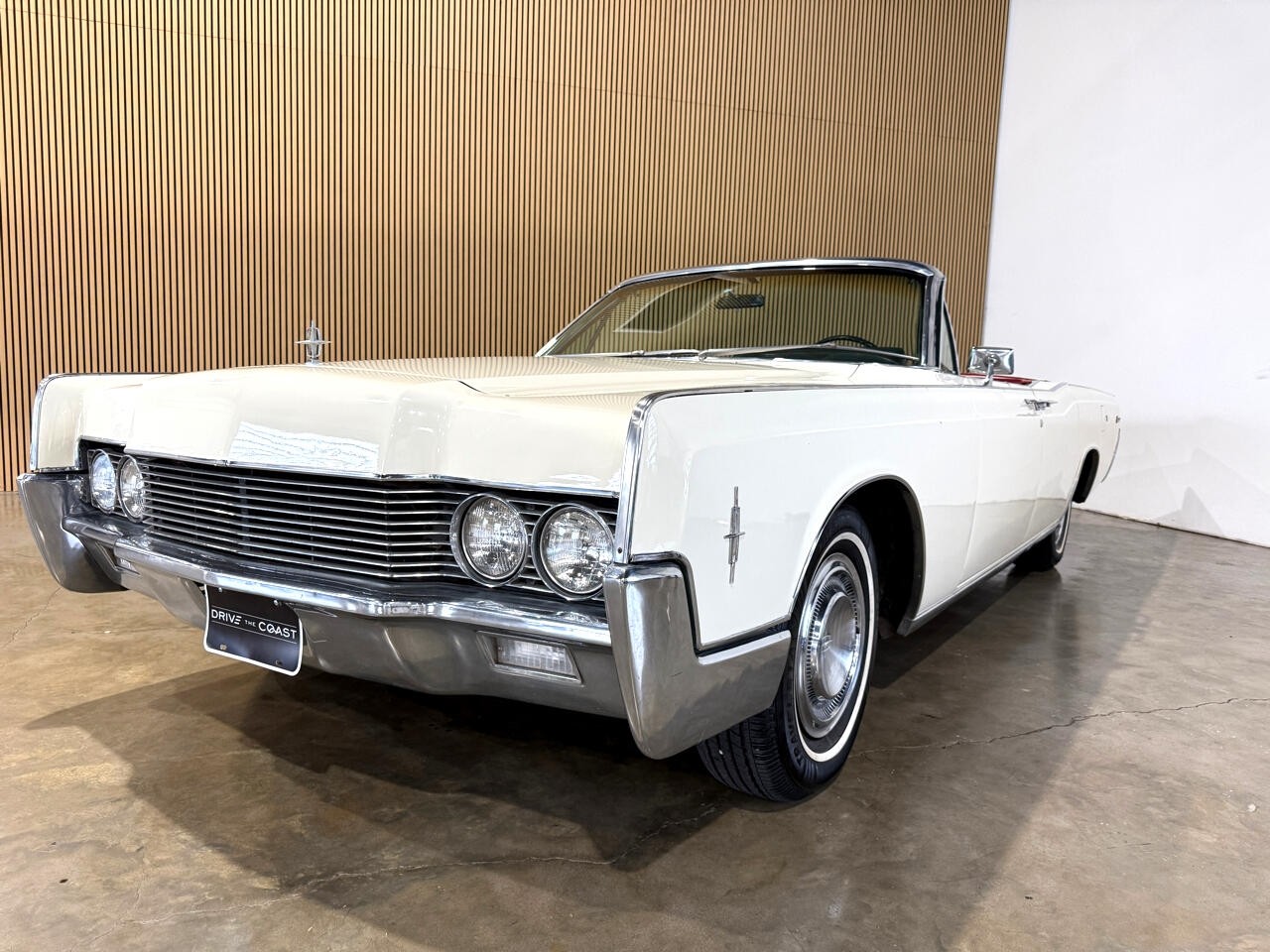 Lincoln Continental 1966 Classic Car