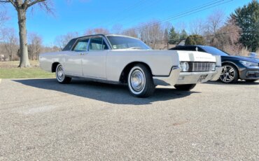 Lincoln-Continental-1967-Off-White-Black-12