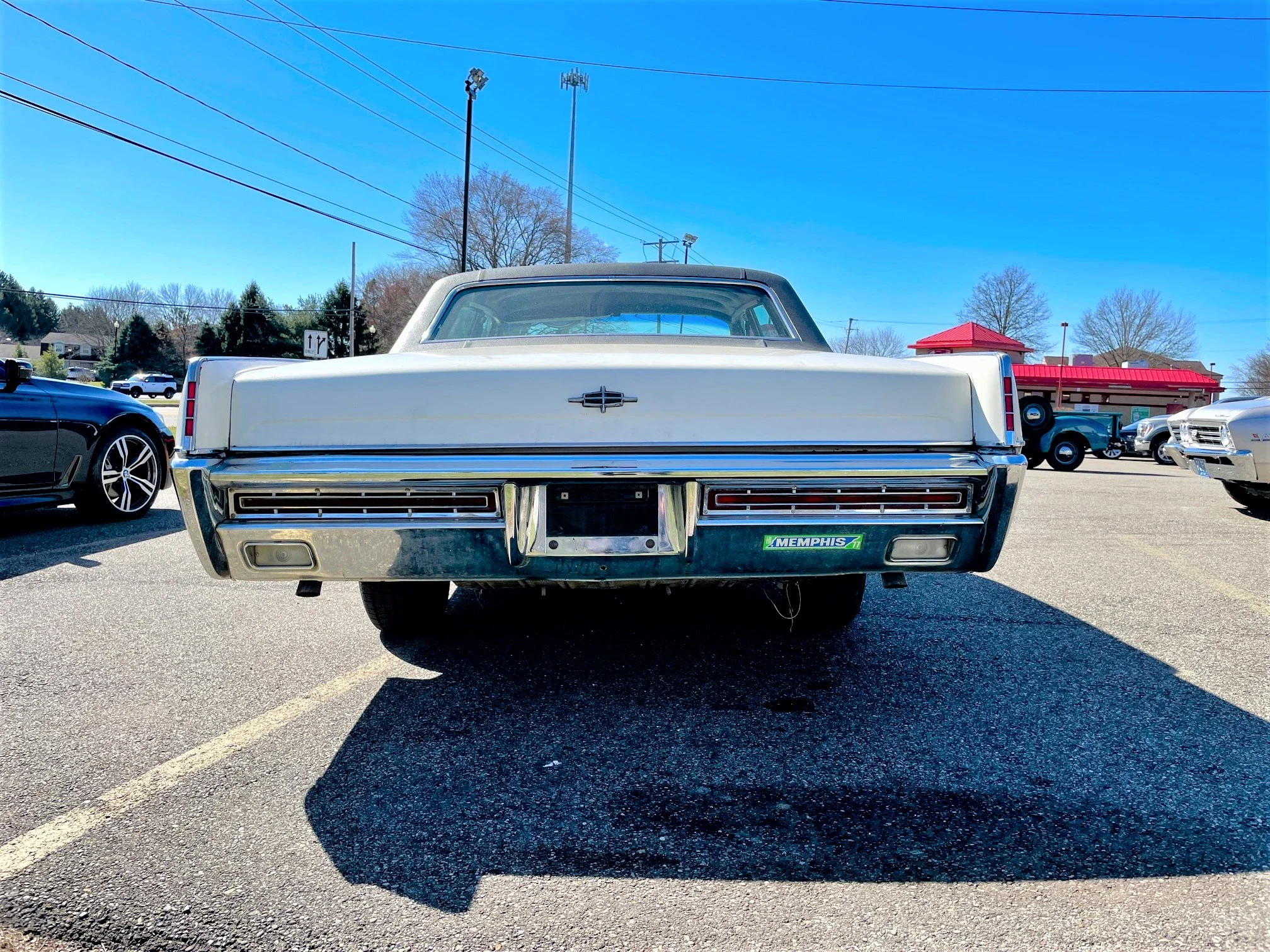 Lincoln-Continental-1967-Off-White-Black-15