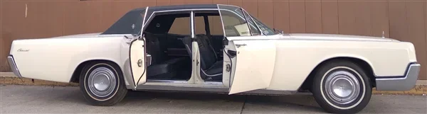 Lincoln-Continental-1967-Off-White-Black-25