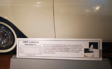 Lincoln-Continental-1967-Off-White-Black-9