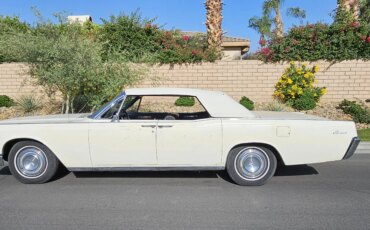 Lincoln-Continental-1967-White-Blue