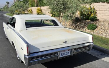 Lincoln-Continental-1967-White-Blue-5