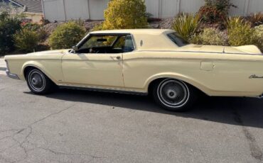 Lincoln-Continental-1971-10