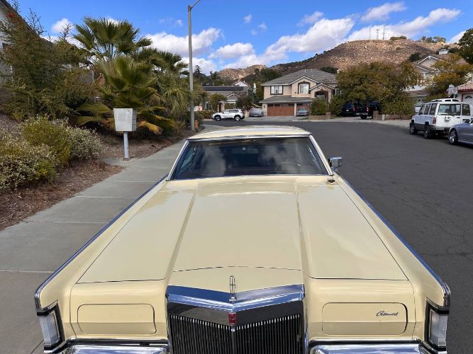 Lincoln-Continental-1971-14