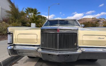 Lincoln-Continental-1971-15