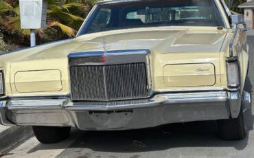 Lincoln-Continental-1971-16