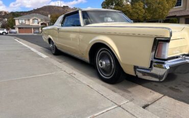 Lincoln-Continental-1971-20