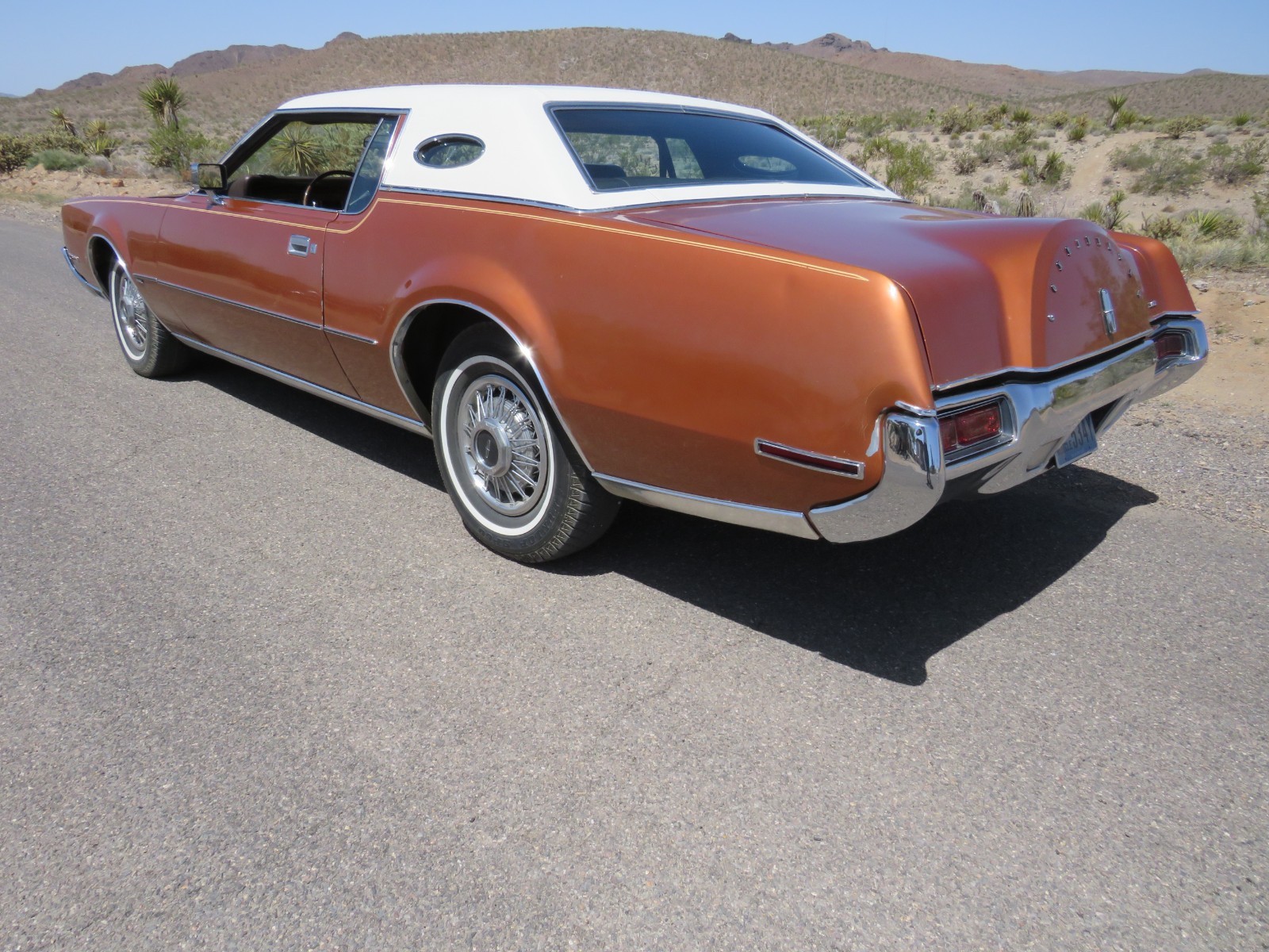 Lincoln-Continental-1972-Coupe-5