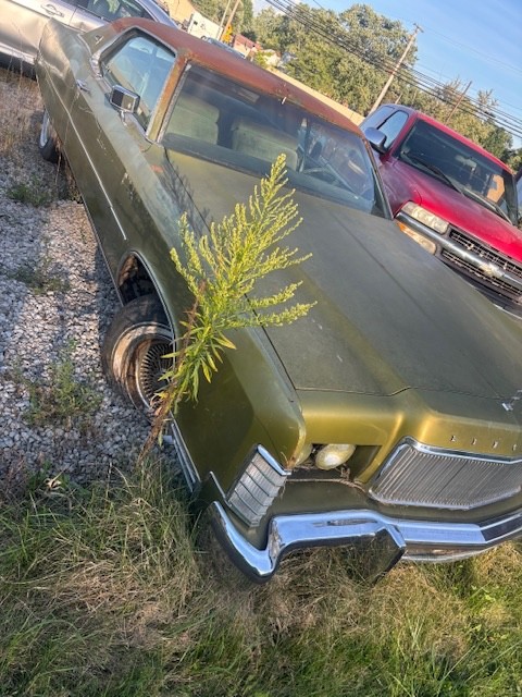 Lincoln-Continental-1974-Coupe-24